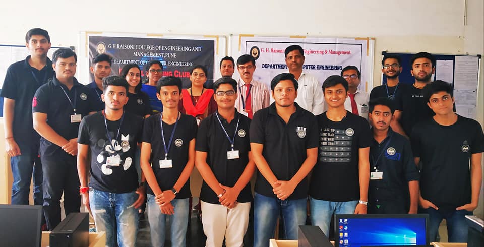 xenstack_2 students attending seminar